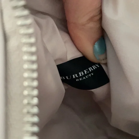 Burberry pouch - Picture 3 of 5